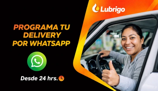 En un auto ofrreciendo lubrincantes en lima